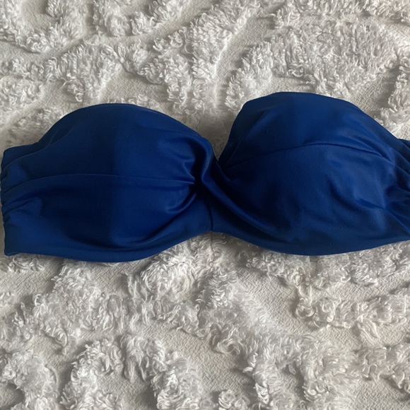 Victoria’s Secret Padded Bandeau Bikini Top - Picture 4 of 5